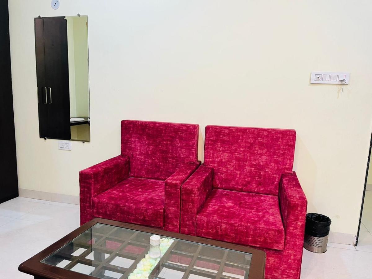 Jmc Hotel Lavish Akolia Exterior photo