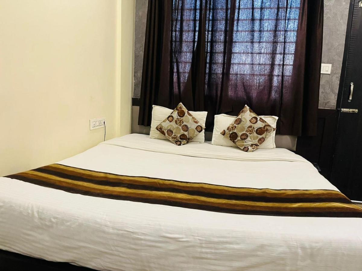 Jmc Hotel Lavish Akolia Exterior photo