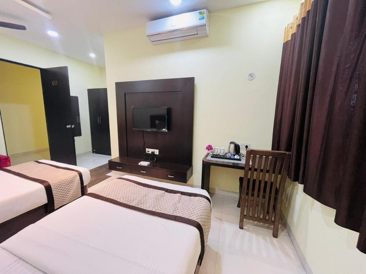 Jmc Hotel Lavish Akolia Exterior photo